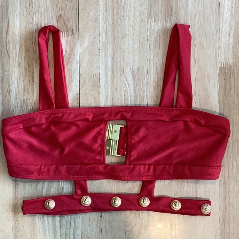 🆕️ Fashion Nova sexy swim top, Size Large, red band below w/13  lion buttons.